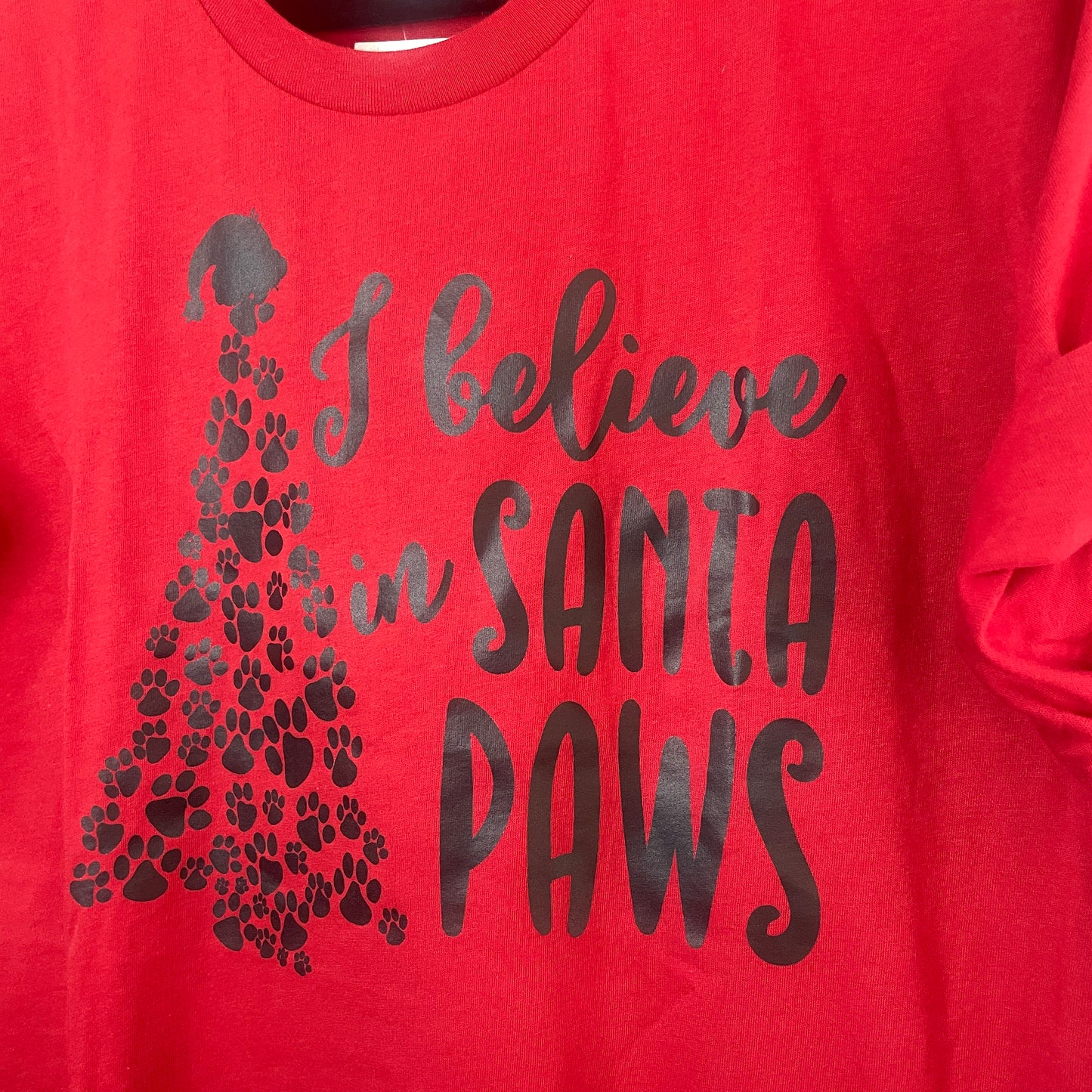 I BELIEVE IN SANTA PAWS tee
