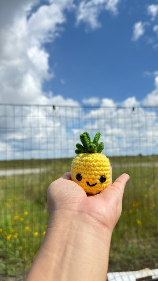 ‘Piña’ - Mini Crochet Pineapple